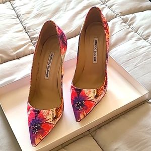 Manolo Biahnik BB pointy toe pump  pink/purple/floral  size 36.5